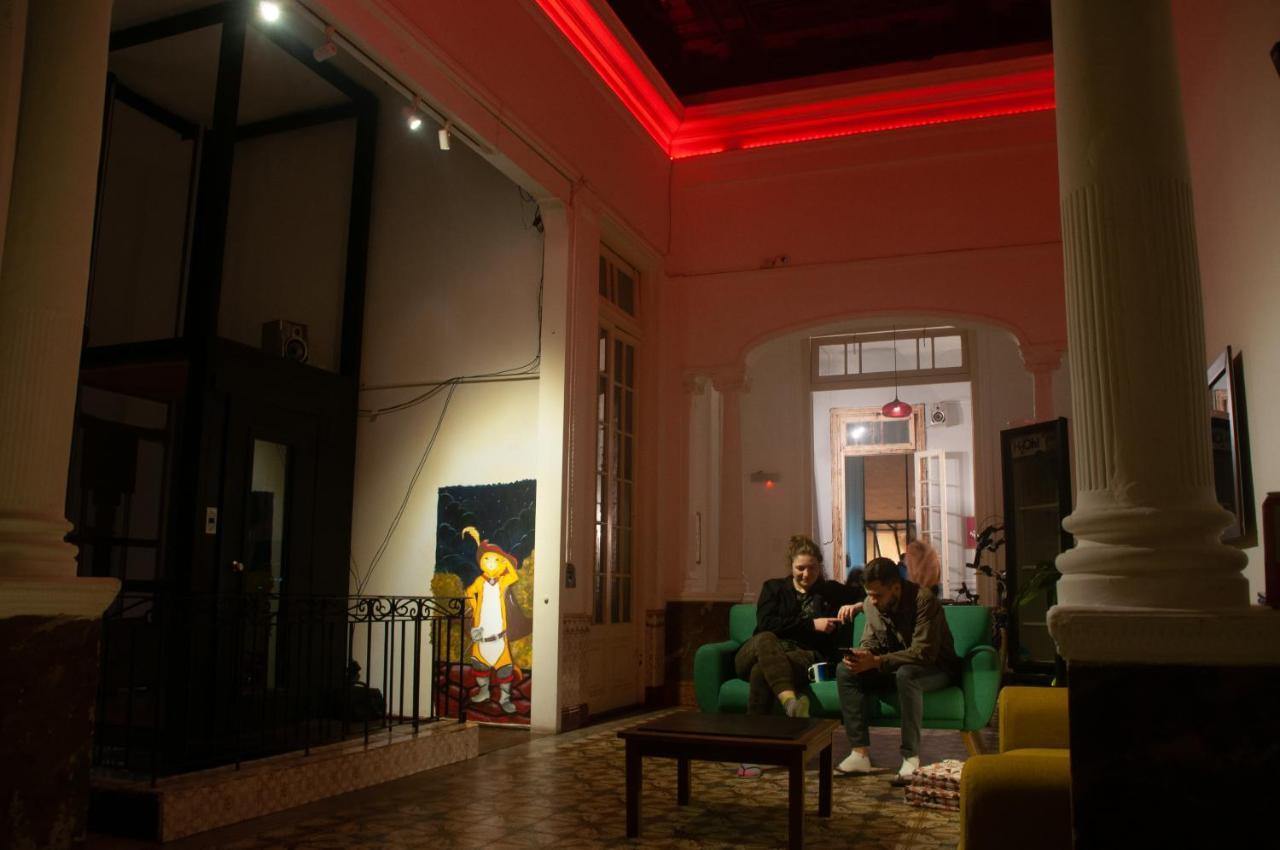 Blanes Hostel Montevideo Zewnętrze zdjęcie